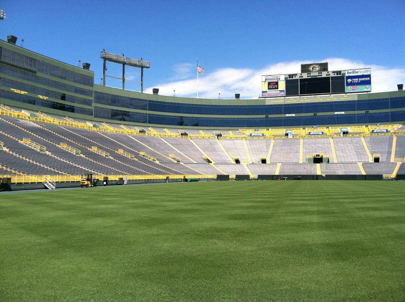 1) Green Bay Packers - Lambeau Field